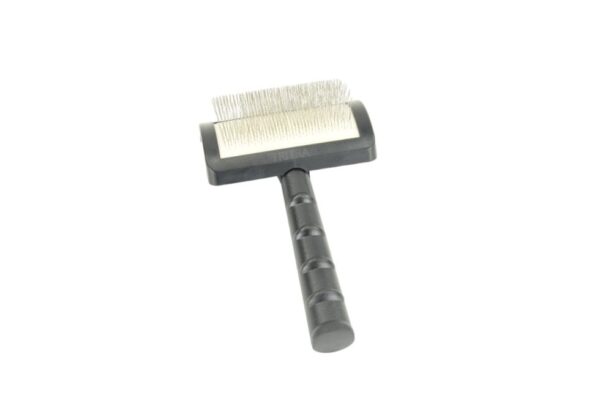 TRITRA PROFESSIONAL SLICKER BRUSH SOFT PINS 18 mm.